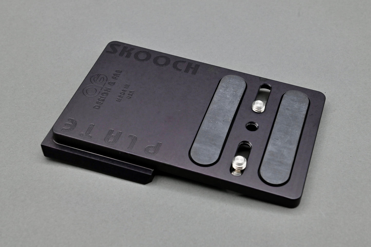 Skooch Plate