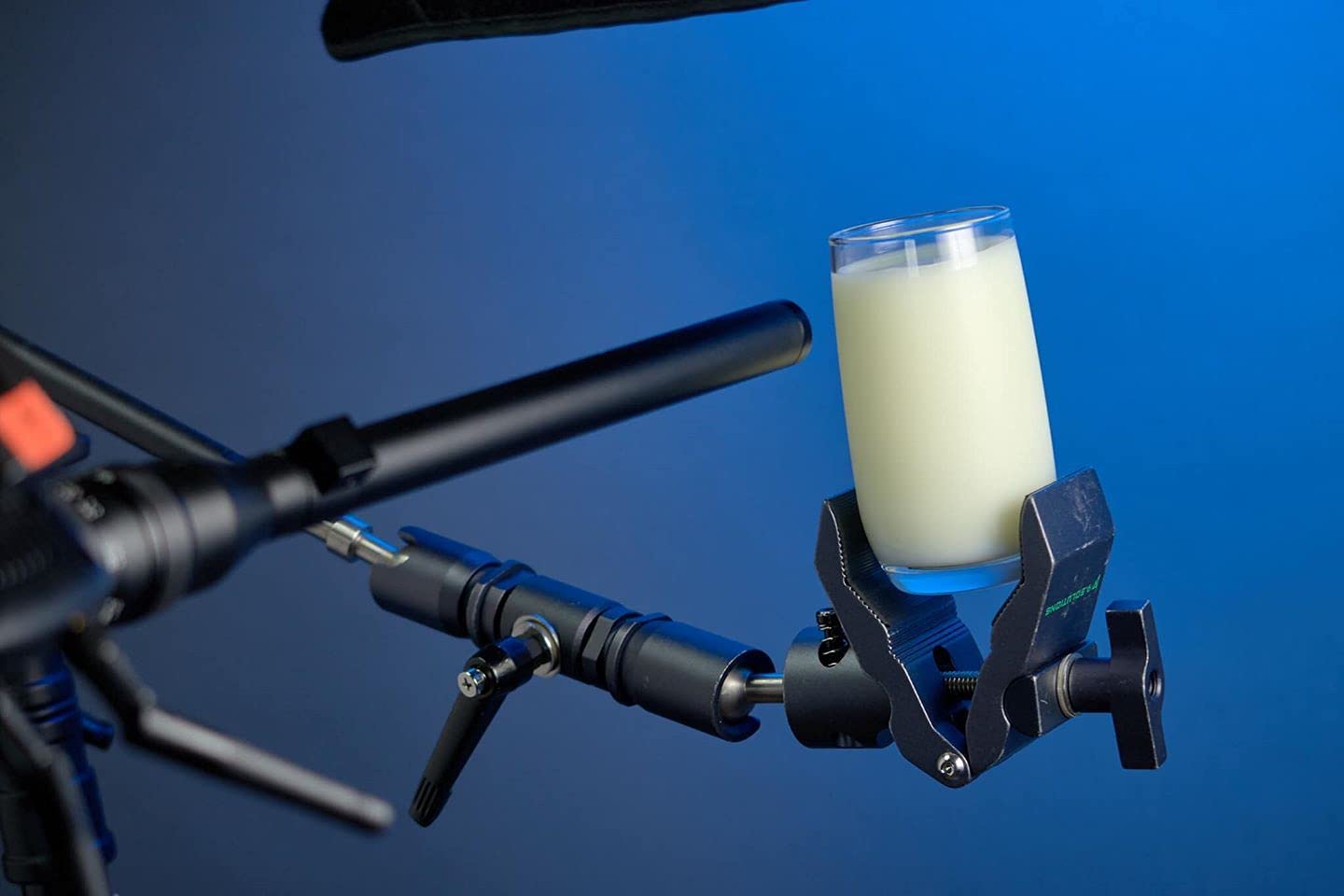 9.Solutions Python Clamp with Snap-In Socket, 5/8” Stud or Spigot for Quick, Snap-In Mounting Capabilities, Max Load: 44lbs, 9.VP5081B
