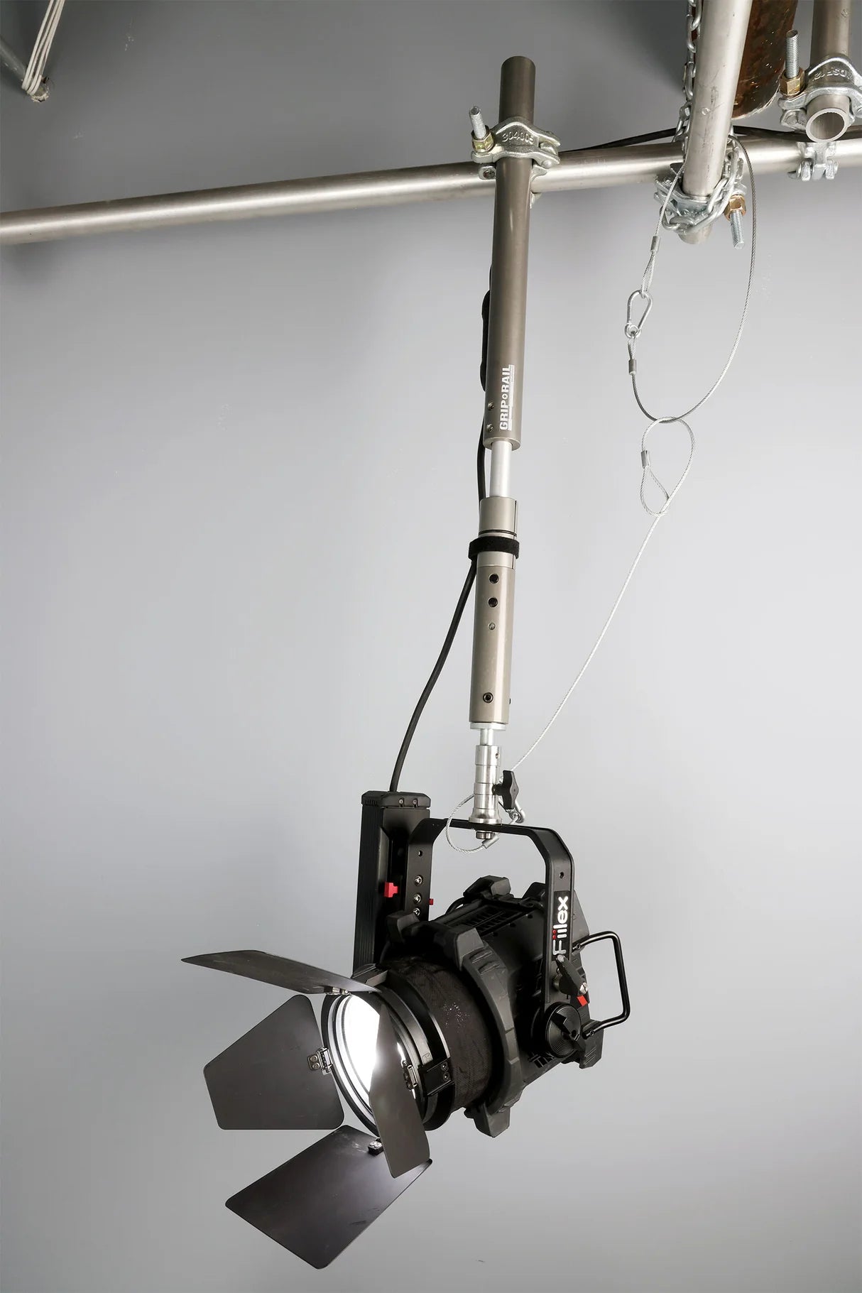 GRIP RAIL - Telescoping Speed Rail