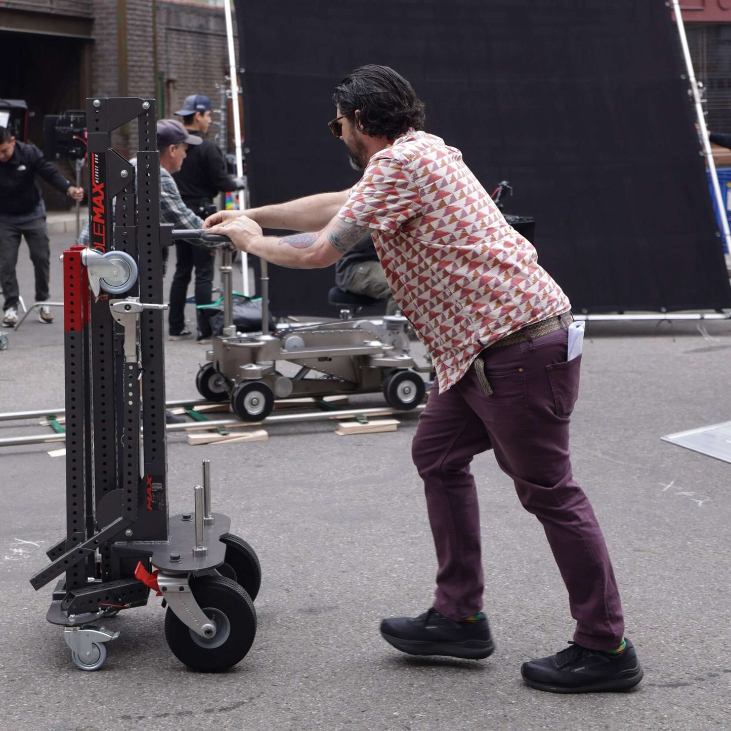Middle MAX Menace Arm rigged on set
