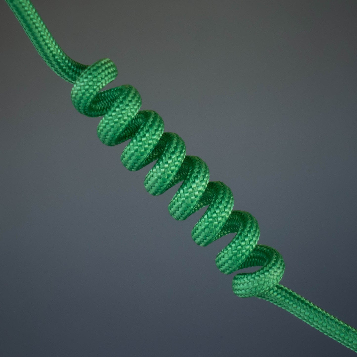 #09  – Solid Green