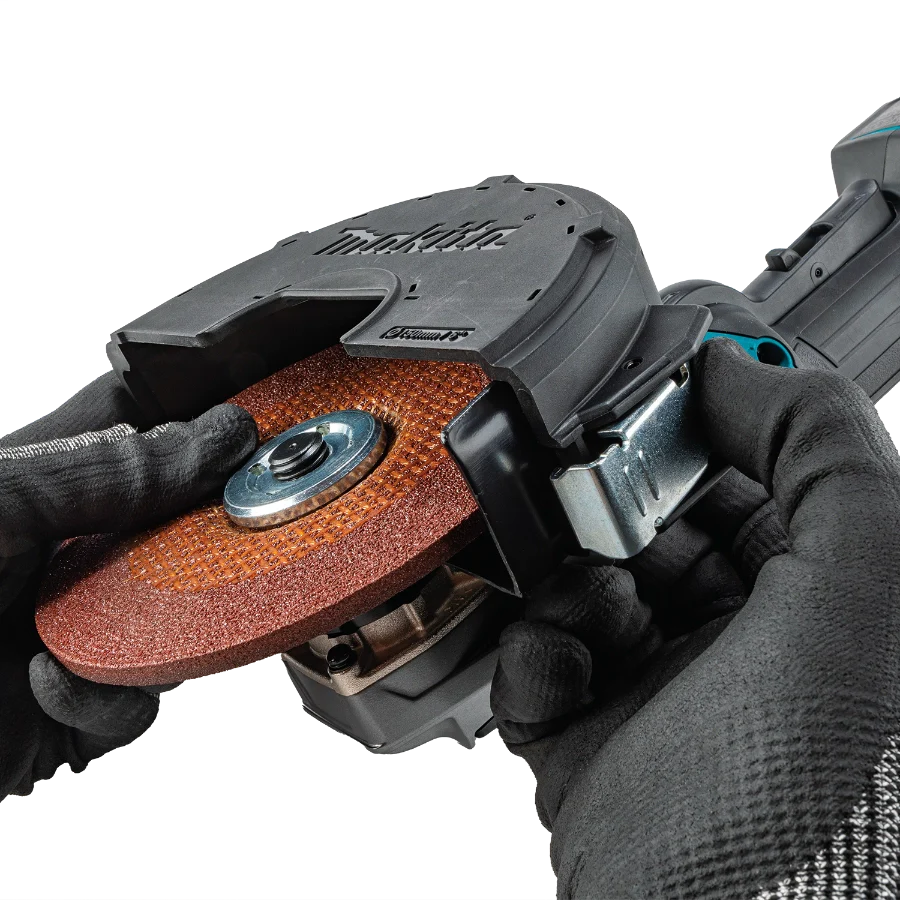 Makita GAG14M1 40V max XGT® Brushless Cordless 4‑1/2” / 6" Paddle Switch Angle Grinder Kit, with Electric Brake (4.0Ah) - Grip Support Store