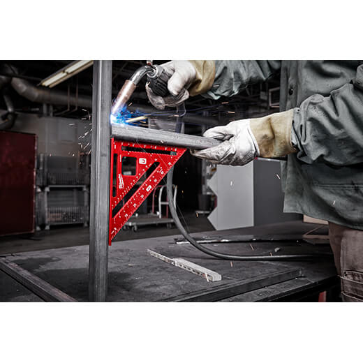 Milwaukee MLSQM070 7" Magnetic Rafter Square - Grip Support Store